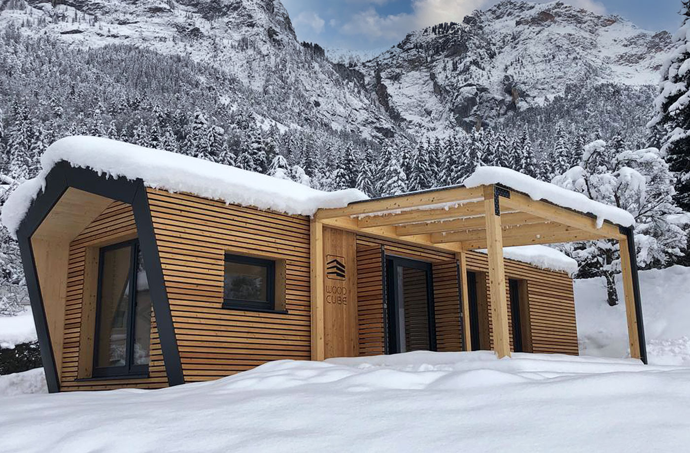 WOOD CUBE Model T33 - die Berghütte aus Massivholz